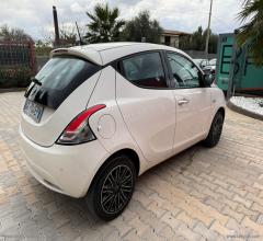 Auto - Lancia ypsilon 1.2 69 cv 5p. gpl ecochic gold