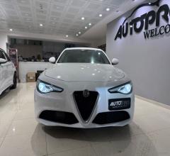 Auto - Alfa romeo giulia 2.2 td 160 cv at8 super