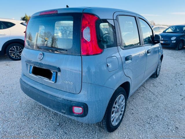 Auto - Fiat panda 1.0 gse hybrid