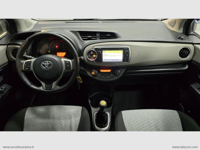 Auto - Toyota yaris 1.4 d-4d 5p. active