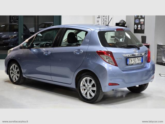 Auto - Toyota yaris 1.4 d-4d 5p. active