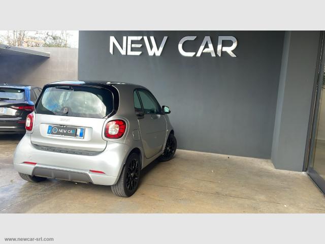 Auto - Smart fortwo 70 1.0 twinamic superpassion