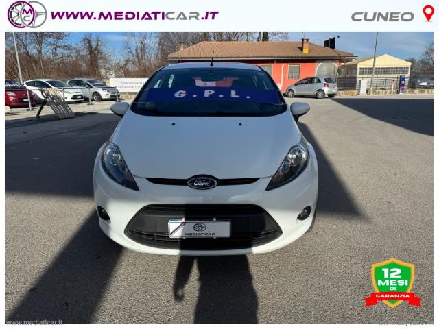 Auto - Ford fiesta 1.4 5p. bz.- gpl titanium