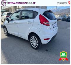 Auto - Ford fiesta 1.4 5p. bz.- gpl titanium