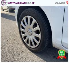 Auto - Ford fiesta 1.4 5p. bz.- gpl titanium