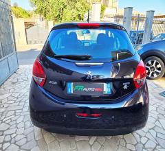 Auto - Peugeot 208 bluehdi 75 5p. allure