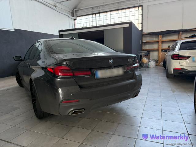 Auto - Bmw 530d 48v msport