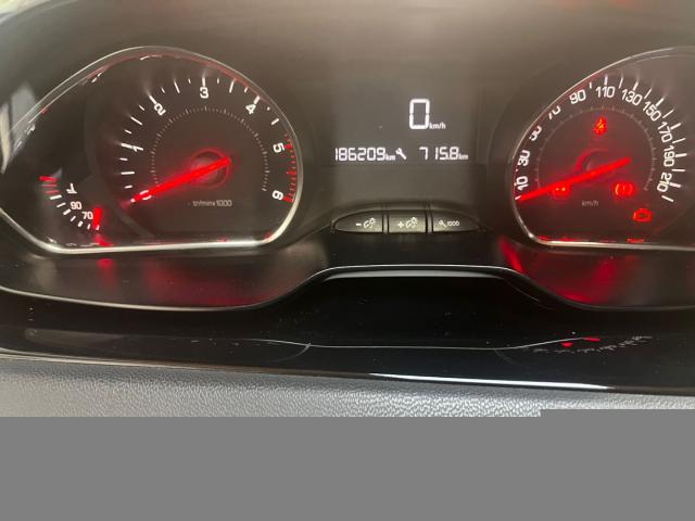 Auto - Peugeot 208 1.4 hdi 68 cv 3p. allure