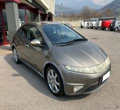 Auto - Honda civic 2.2 i-ctdi 5p. elegance dpf