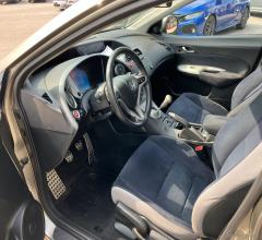 Auto - Honda civic 2.2 i-ctdi 5p. elegance dpf