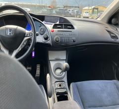 Auto - Honda civic 2.2 i-ctdi 5p. elegance dpf