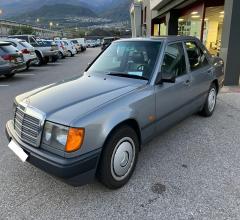 Auto - Mercedes-benz 200 e 2.0 bz 122cv 4 porte