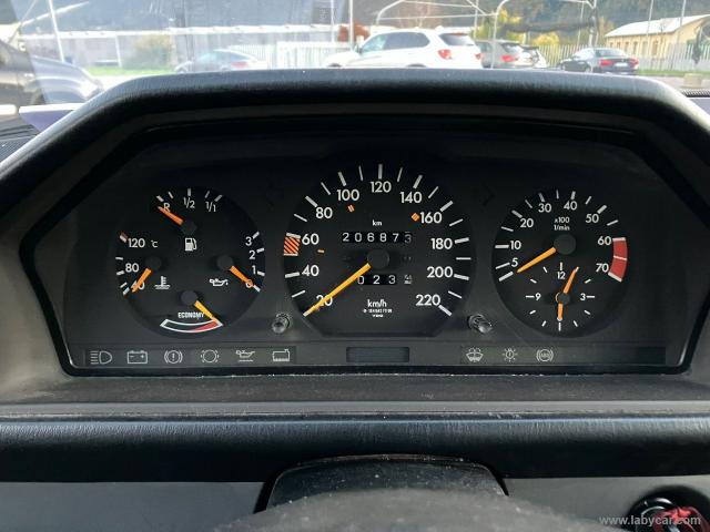 Auto - Mercedes-benz 200 e 2.0 bz 122cv 4 porte