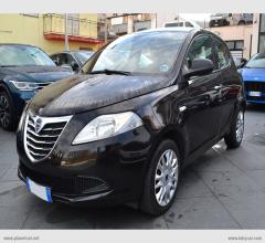 Auto - Lancia ypsilon 1.2 69 cv 5p. s&s gold
