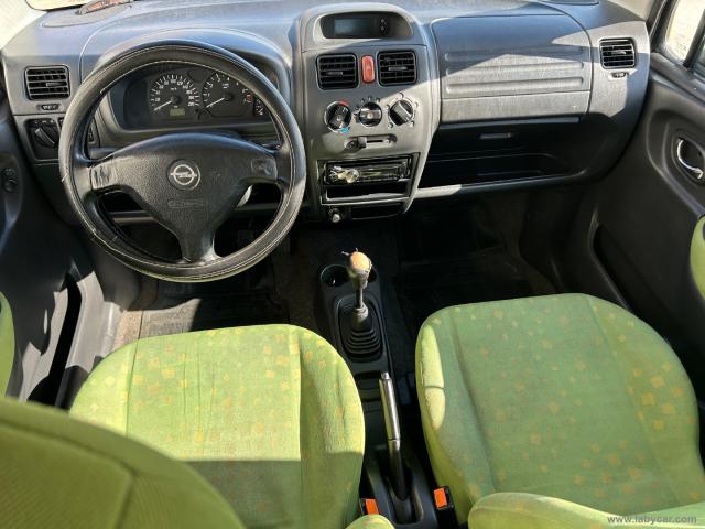 Auto - Opel agila 1.2 color edition
