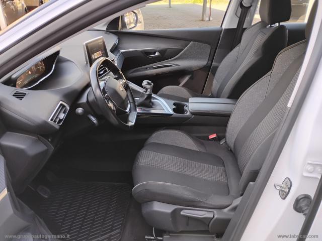 Auto - Peugeot 3008 bluehdi 130 s&s business
