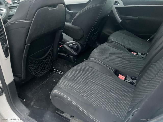 Auto - Citroen c4 picasso 1.6 hdi 110 style