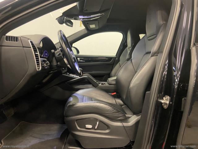 Auto - Porsche cayenne coupÃ¨ 3.0 v6 e-hybrid