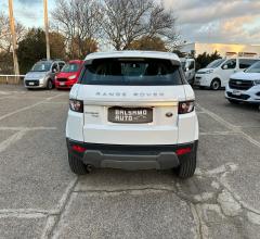 Auto - Land rover rr evoque 2.2 td4 5p. british ed.dyn.