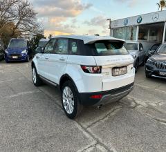 Auto - Land rover rr evoque 2.2 td4 5p. british ed.dyn.