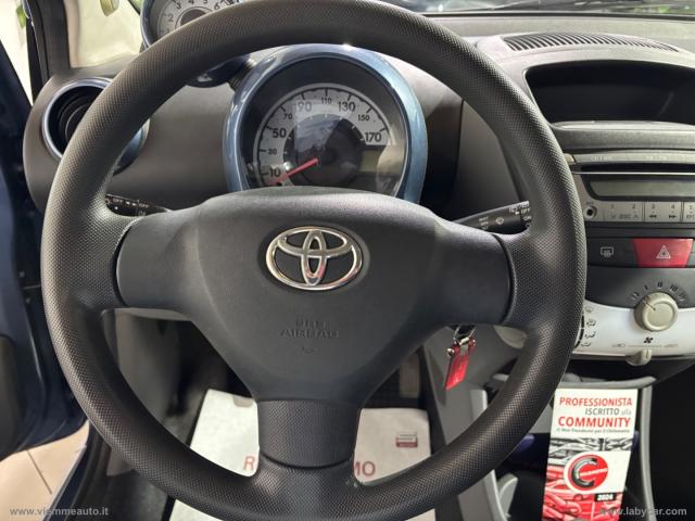 Auto - Toyota aygo 1.0 vvt-i 5p. sound