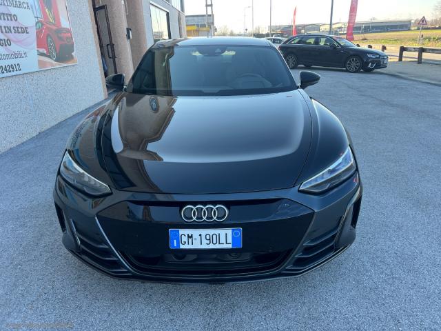 Auto - Audi e-tron gt quattro