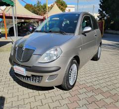 Auto - Lancia ypsilon 1.2 oro