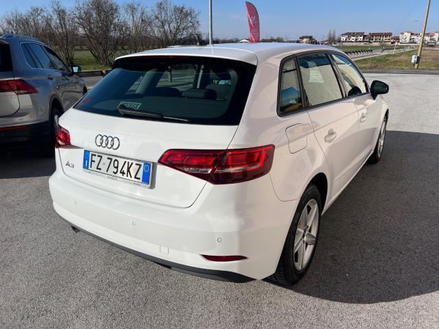 Auto - Audi a3 spb 30 tfsi