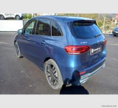 Auto - Mercedes-benz b 180 d automatic sport