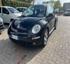 Auto - Volkswagen new beetle 1.6
