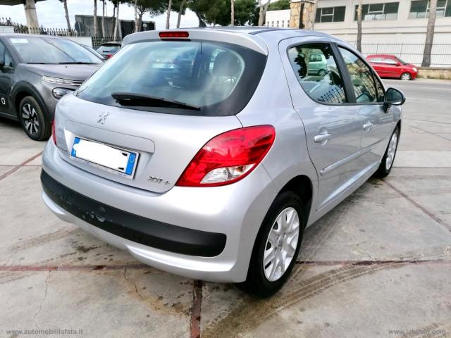 Auto - Peugeot 207 plus 1.4 8v 75 cv 5p. eco gpl
