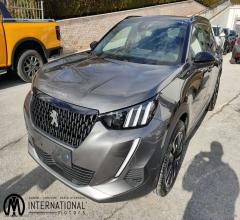 Auto - Peugeot 2008 puretech 130 s&s eat8 gt