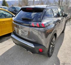 Auto - Peugeot 2008 puretech 130 s&s eat8 gt