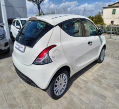 Auto - Lancia ypsilon 1.2 69 cv 5p. gpl ecochic ele.bl
