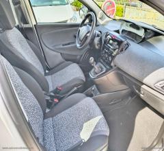 Auto - Lancia ypsilon 1.2 69 cv 5p. gpl ecochic ele.bl