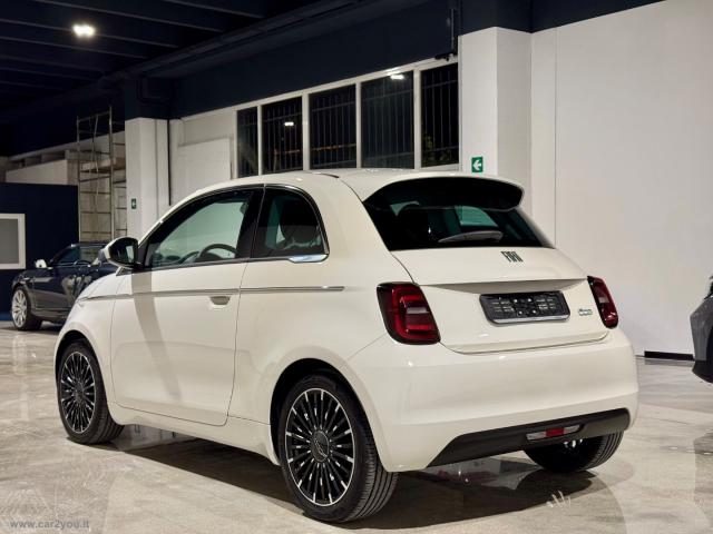 Auto - Fiat 500e icon plus 3p 118cv 42kwh