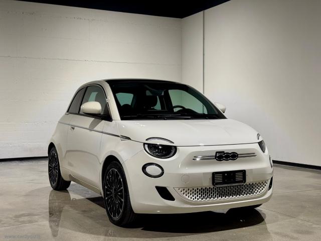 Auto - Fiat 500e icon plus 3p 118cv 42kwh