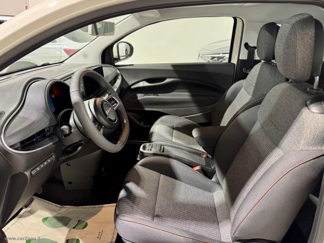 Auto - Fiat 500e icon plus 3p 118cv 42kwh