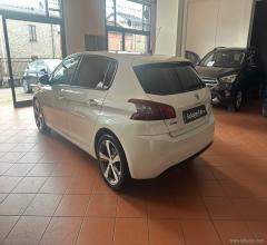 Auto - Peugeot 308 bluehdi 130 s&s eat8 allure