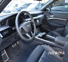 Auto - Audi q8 e-tron 55 quattro s line edition