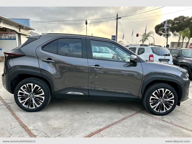 Auto - Toyota yaris cross 1.5 hyb 5p. e-cvt awd lounge