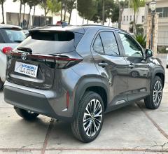 Auto - Toyota yaris cross 1.5 hyb 5p. e-cvt awd lounge