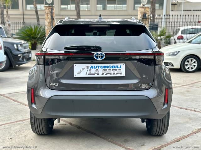 Auto - Toyota yaris cross 1.5 hyb 5p. e-cvt awd lounge