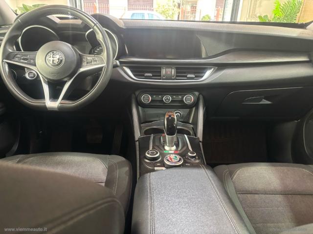Auto - Alfa romeo stelvio 2.2 t.diesel 180 cv at8 q4 exec.