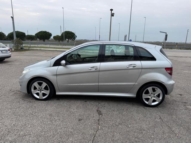 Auto - Mercedes-benz b 180 cdi sport