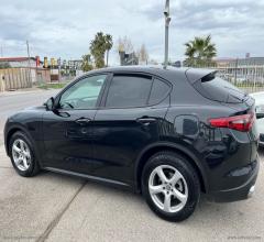 Auto - Alfa romeo stelvio 2.2 t.diesel 150cv at8 rwd super