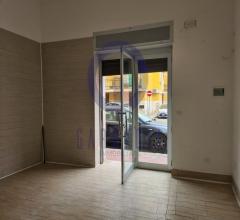 Appartamenti in Vendita - Locale commerciale in affitto a bisceglie san pietro