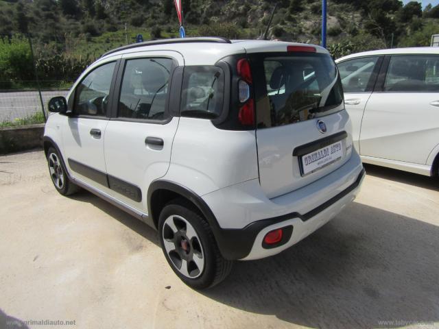 Auto - Fiat panda 1.0 firefly s&s hybrid city cross