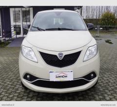 Auto - Lancia ypsilon 1.2 69 cv 5 posti gold