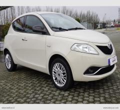 Auto - Lancia ypsilon 1.2 69 cv 5 posti gold